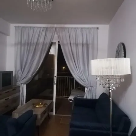 Felicity Apartment