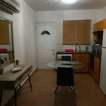 Felicity Apartment *